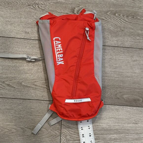 CamelBak Rogue Light Bike Hydration Pack 70oz Red Hiking Backpack Travel Bag - Picture 4 of 7